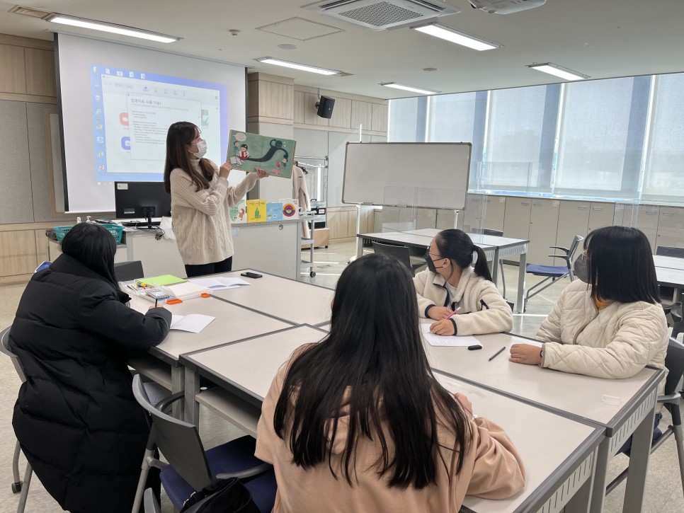 화성시청소년수련관 청소년동아리×청소년자원봉사자가 함께하는 ‘영어그림책 재능기부’활동 진행