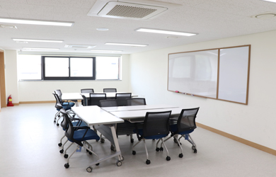 청소년운영위원회실 이미지